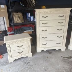 Vintage 2 Piece Bedroom Set 