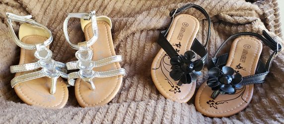 Girls - Laura Ashley Sandles (Size 10)