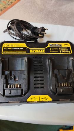 Used DeWalt DCB102 Jobsite Charging Station