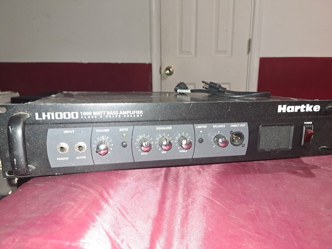 Hartke LH1000 Bass Amp