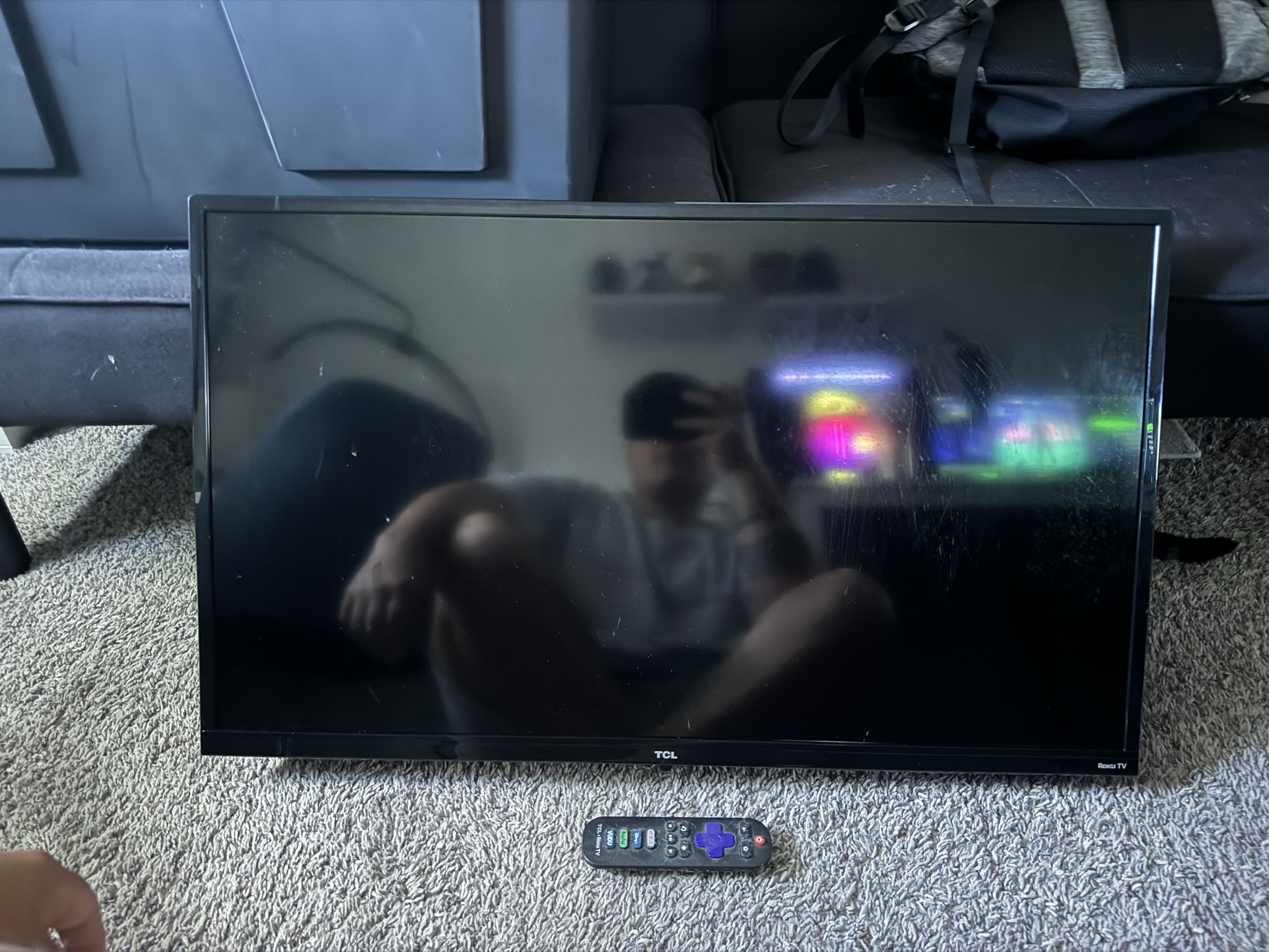 TCL Roku Tv 30in