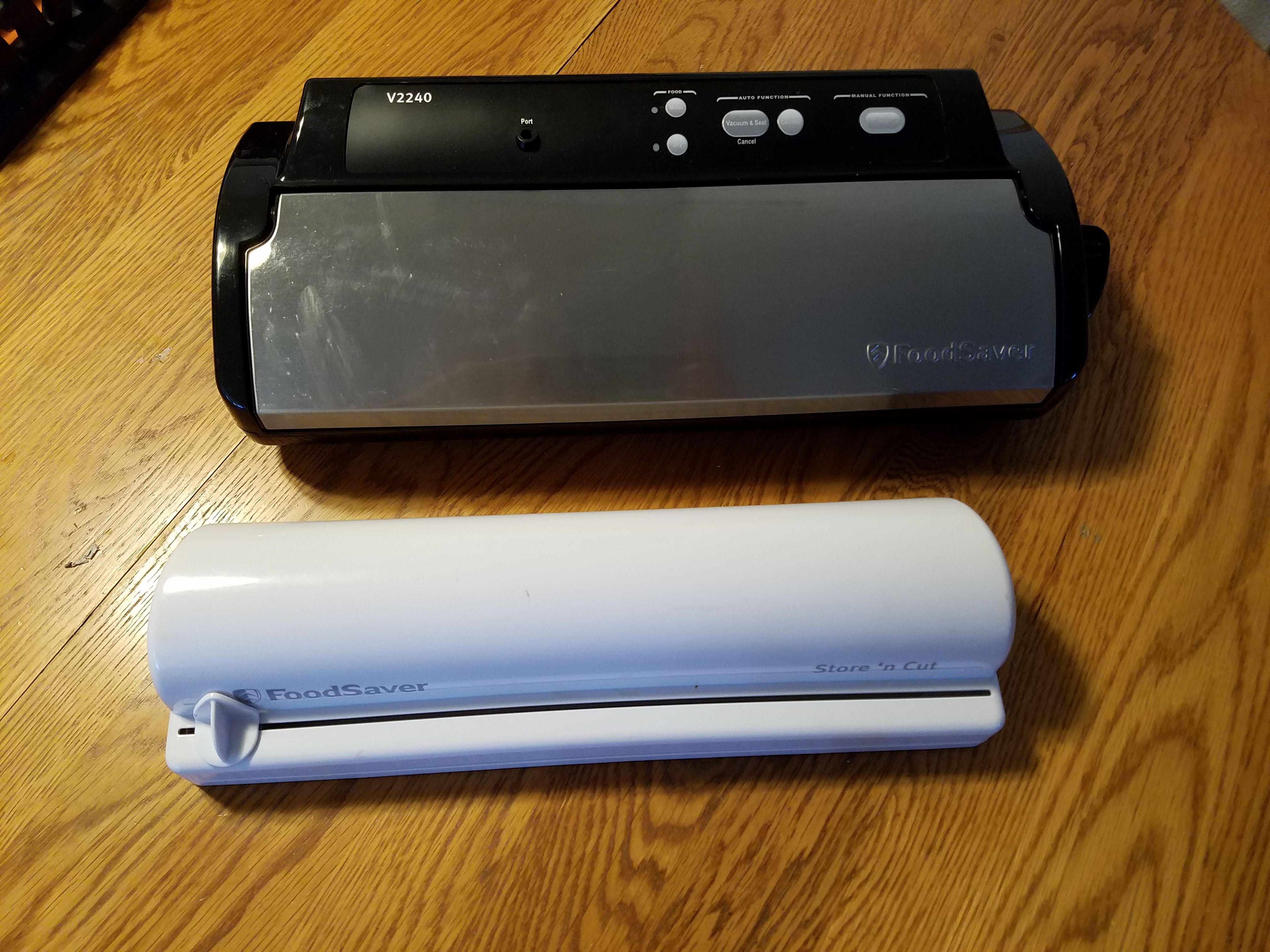 Food saver V2240 Vacuum Sealer