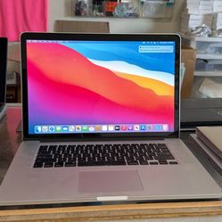 MacBook Pro 15 inch 16GB RAM 1TB SSD core i7