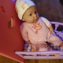 Doll & Cradel Very Cute