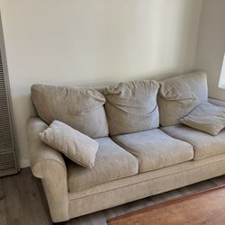 Very Comfy La Z Boy Pull Out Couch