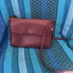 Small Kate Spade. Color. Burgundy