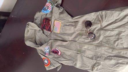 Halloween costume top gun