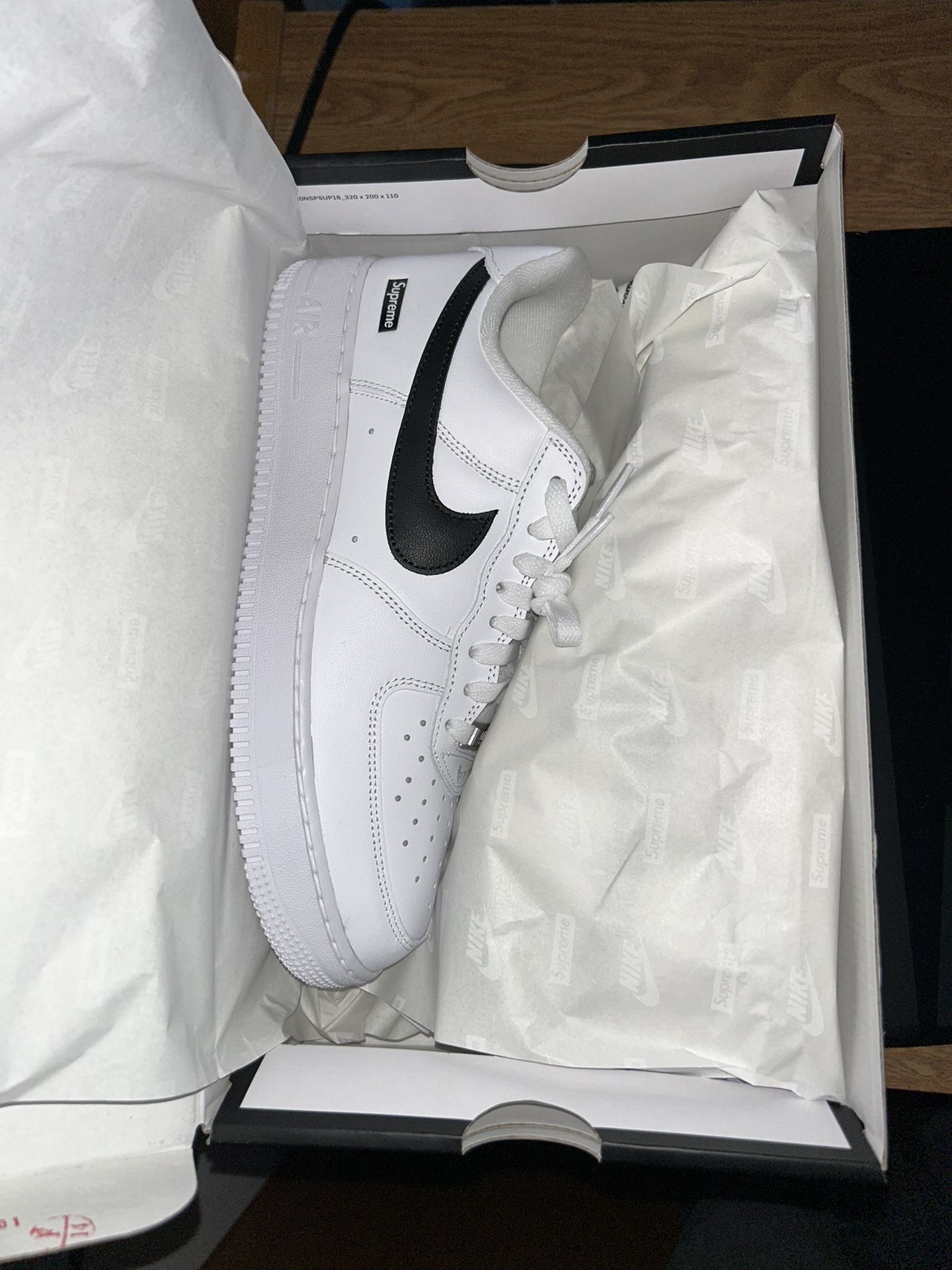 Supreme Air Force 1 Low White Black