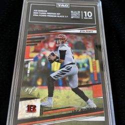 ONE OF ONE 2022 PANINI PRESTIGE XTRA PIINTS PREMIUM BLACK. 