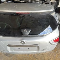 2013 Nissan Pathfinder Tailgate 