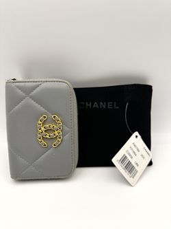 AUTHENTIC CHANEL 19 wallet (Grey/Gold)