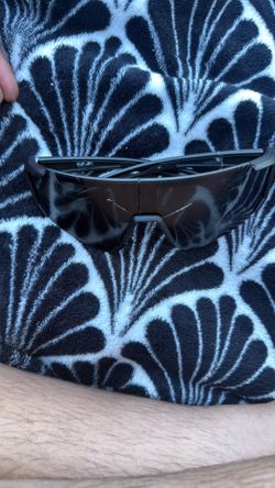 Cracked Black Visor Sunglasses