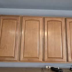 Cabinets/Drawers/Shelves