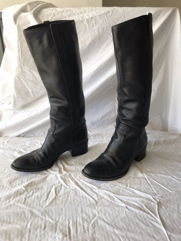 black boots. 7 1/2 great condition! 500$,All Products : American Fashion Style Bags On Sale