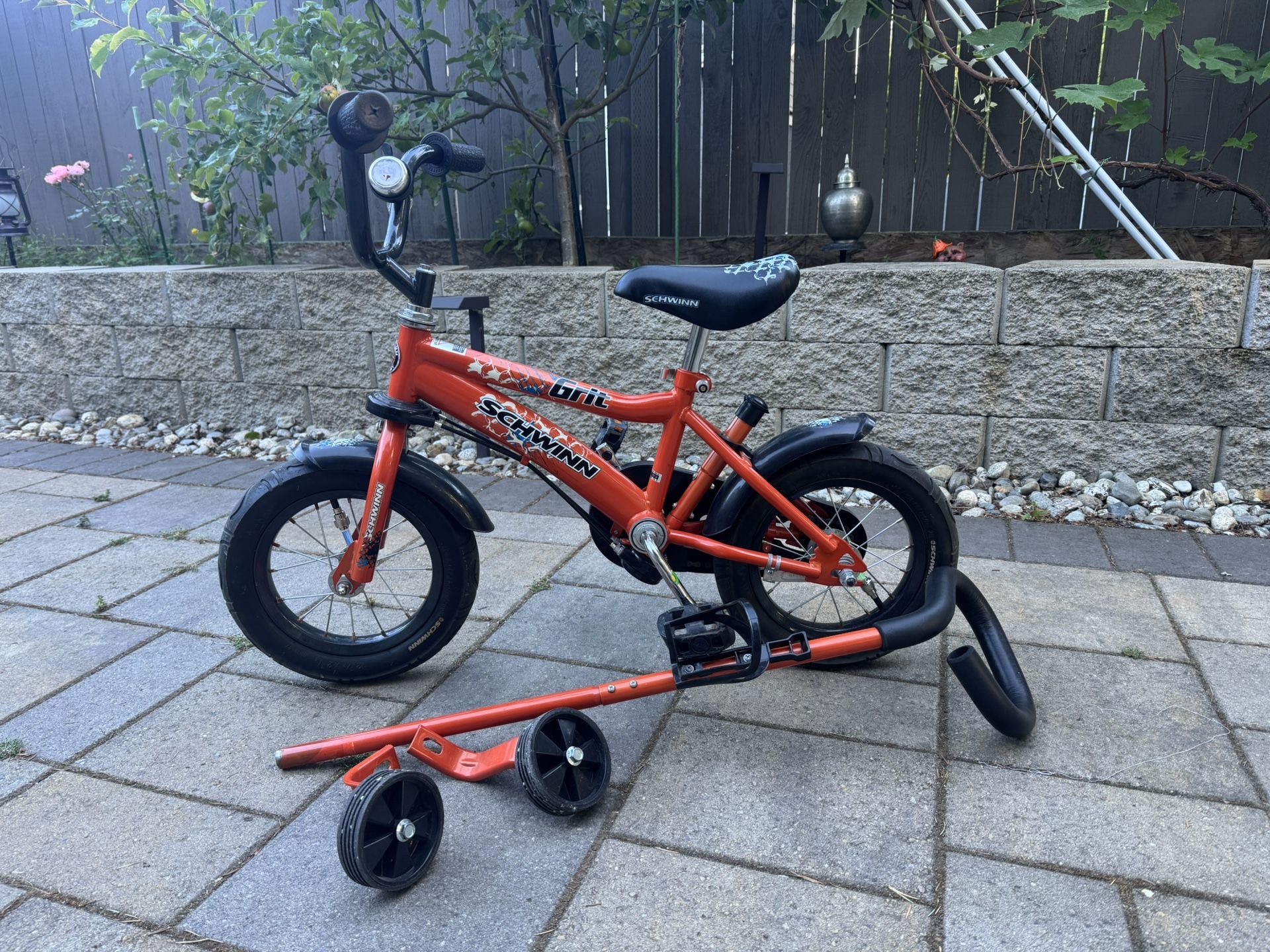 Scwinn grit 12” Kids Bike