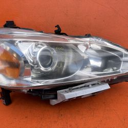 2013 2014 2015 Nissan Altima Right Passenger Side Halogen Headlight OEM 