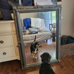 Wall mirror