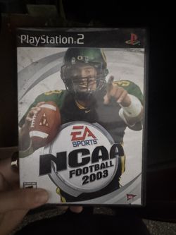 NCAA FOOTBALL PS2