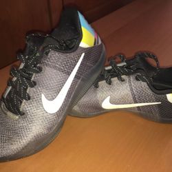 Nike Kobe Bryant 11 GS ‘TV’ Youth Basketball Shoes