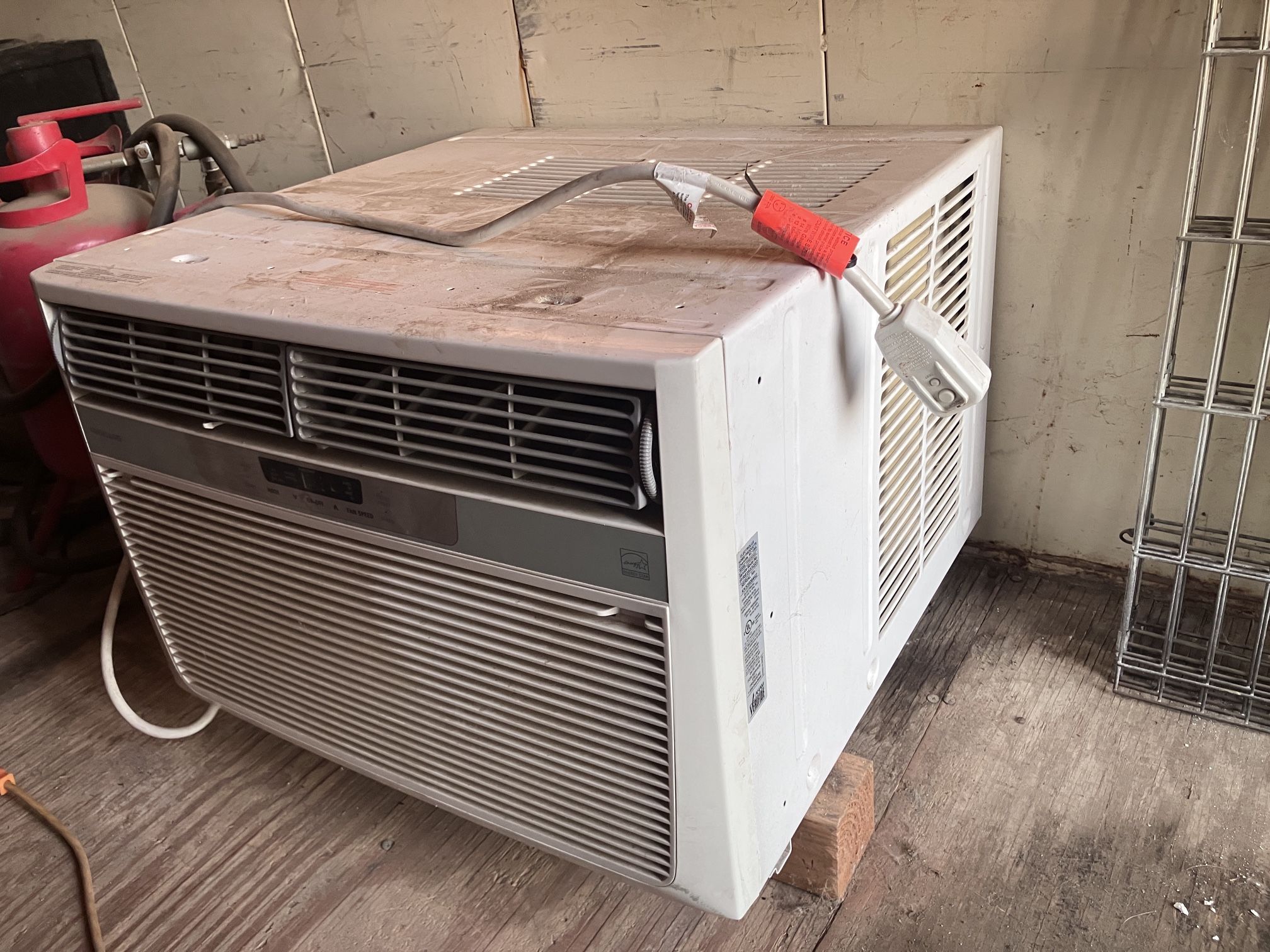 Window AC Unit