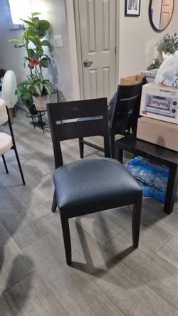 Kitchen table chairs