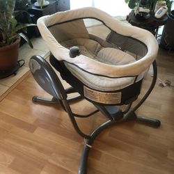 Graco Baby Glider Crib