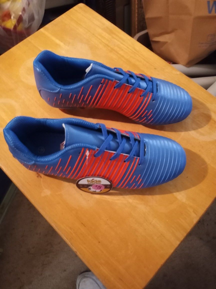 Brand New Size Six Cleats