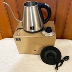   New, Firm, Electric Gooseneck Pour Over Coffee Kettle with Kettle & Coffee Dripper