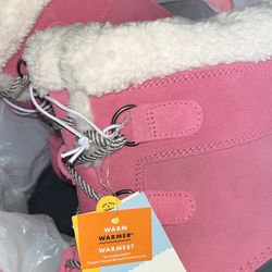 Girls Snow Boots/can Also Be Used As Rain Boots 