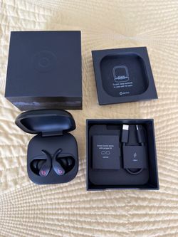 Beats fit pro earbuds