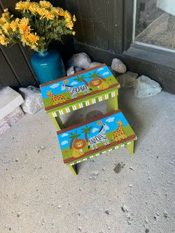 Kids sunny safari animals 2 step wooden stool