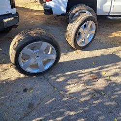 700 Nashville 22