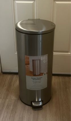 Trash can