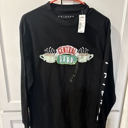 NWT Friends Long Sleeve Shirt Size Medium 
