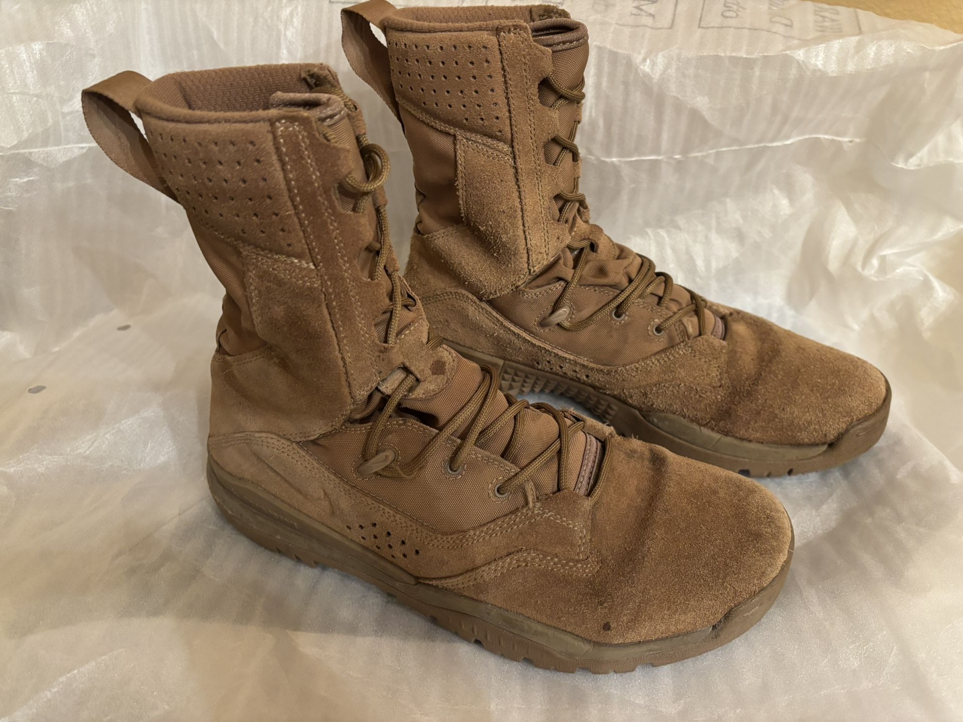 Military Surplus Nike Lightweight Tactical Assault Boots, Men’s 9.5