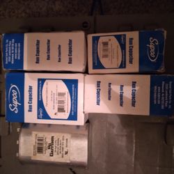 Capacitores Nuevos $25 Cada Uno 