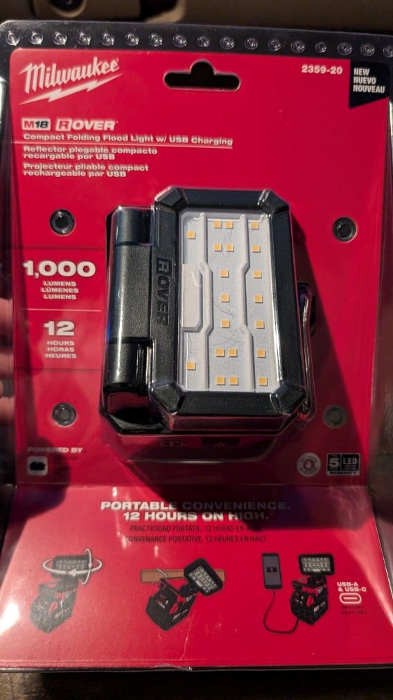 Milwaukee M18 Rover Flashlight