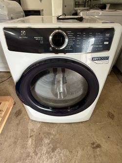 Electrolux 8.0 cu ft Steam GAS Dryer — $1,349 Retail, Brand New