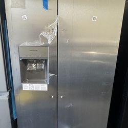 Frigidaire 36" Counter Depth Side By Side