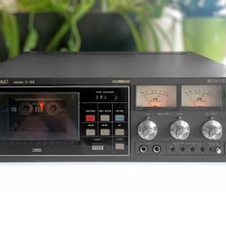 Teac C-3X Cassette Deck (NO drive belt – AS IS)