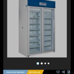 Global Industrial™ Upright Laboratory Refrigerator, 31.4 Cu.Ft., 2 Glass Doors