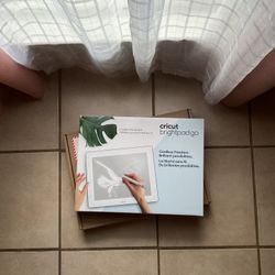 Cricut BrightPad Go – BRAND NEW