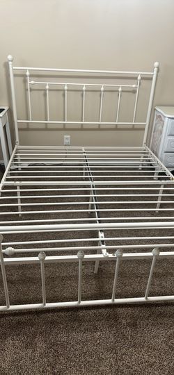 Queen size bed