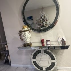 Mirror And Console