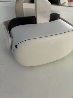 Meta Quest 2 VR Headset