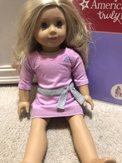 American girl truly me doll