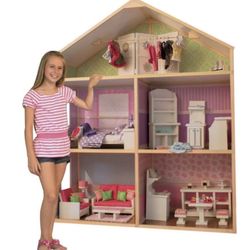 American Girl doll house or 18” dolls