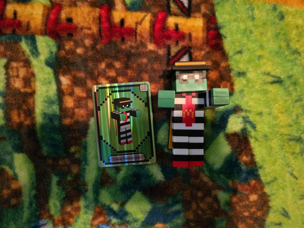 Minecraft Hamburglar Skin + Figure
