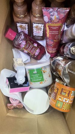 Bath & body Vday Gift Bags $35