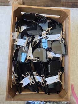 Sun glasses favors